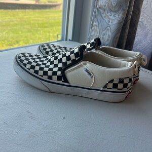 NWOT Women Vans Black and White Checkerboard Slip-On Sneakers size 6